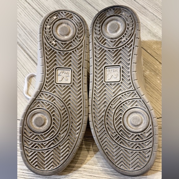 Veja V-10 B-MESH WHITE NATURAL PIERRE women’s size 7 - Picture 9 of 10